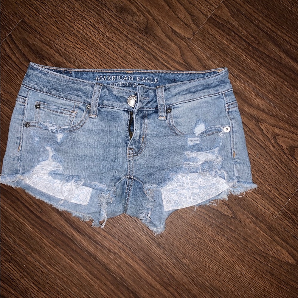 American Eagle women’s shorts